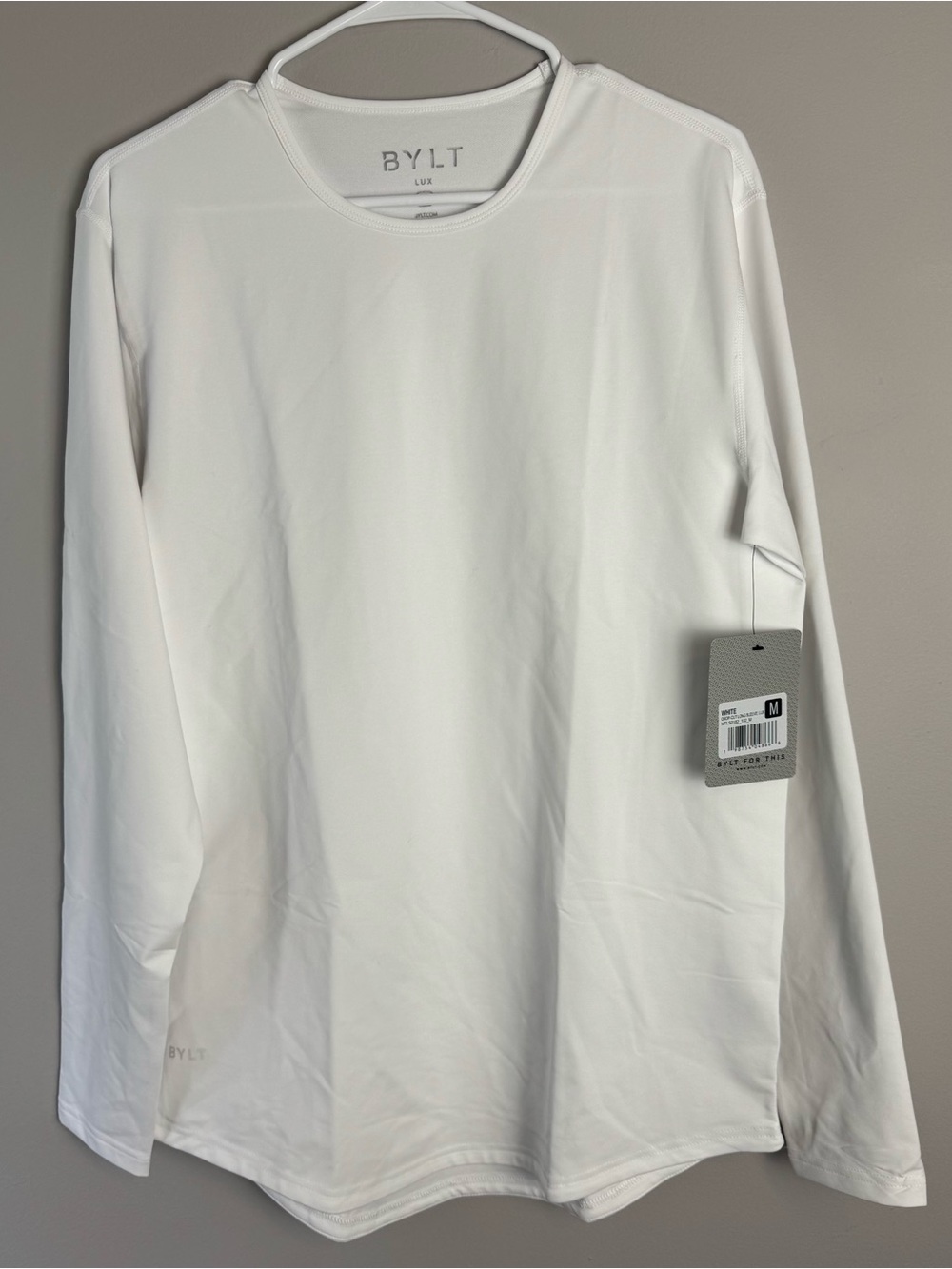 NWT BYLT Basics Lux Drop Cut White Long Sleeve Crew Top Size Medium